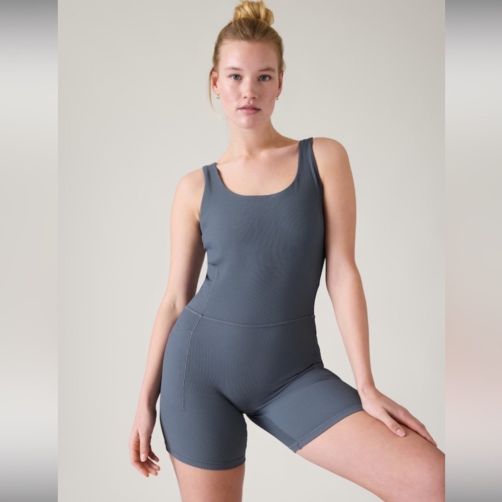 Athleta Salutation Rib Bike Suit